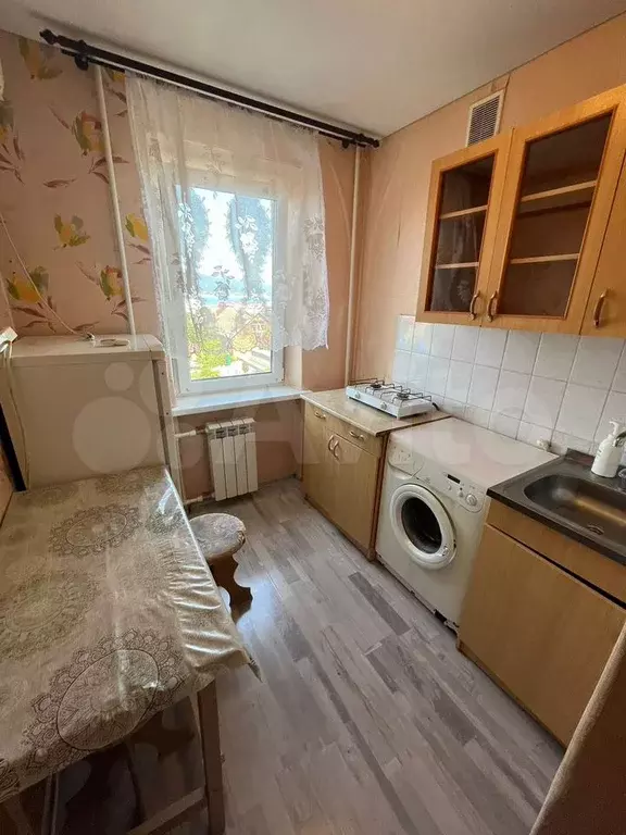 1-к. квартира, 30 м, 4/9 эт. - Фото 0