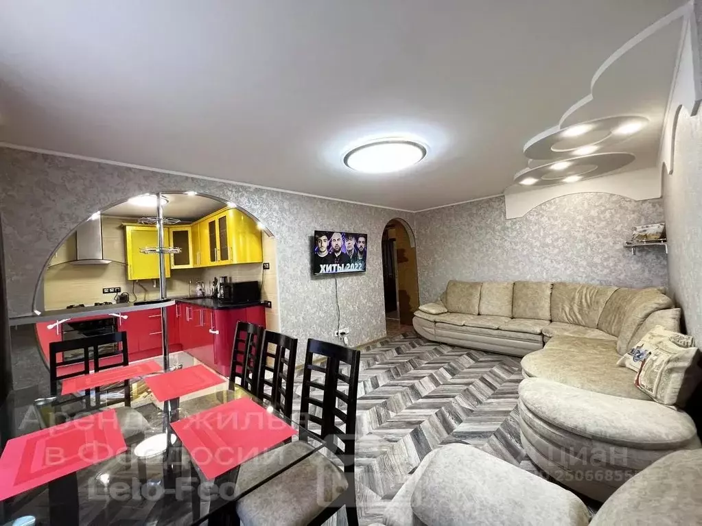 3-к кв. Крым, Феодосия ул. Чкалова, 113Б (85.0 м) - Фото 0