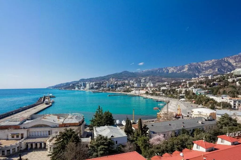 2-к кв. Крым, Ялта ул. Игнатенко, 9с1 (82.8 м) - Фото 1