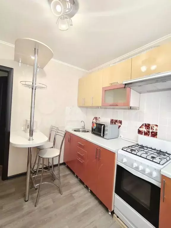1-к. квартира, 40 м, 7/10 эт. - Фото 1