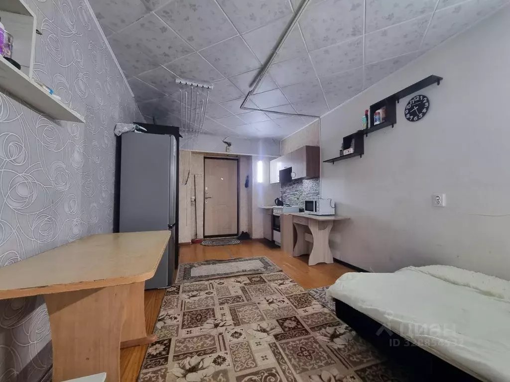 Комната Свердловская область, Екатеринбург ул. Титова, 25 (17.9 м) - Фото 2