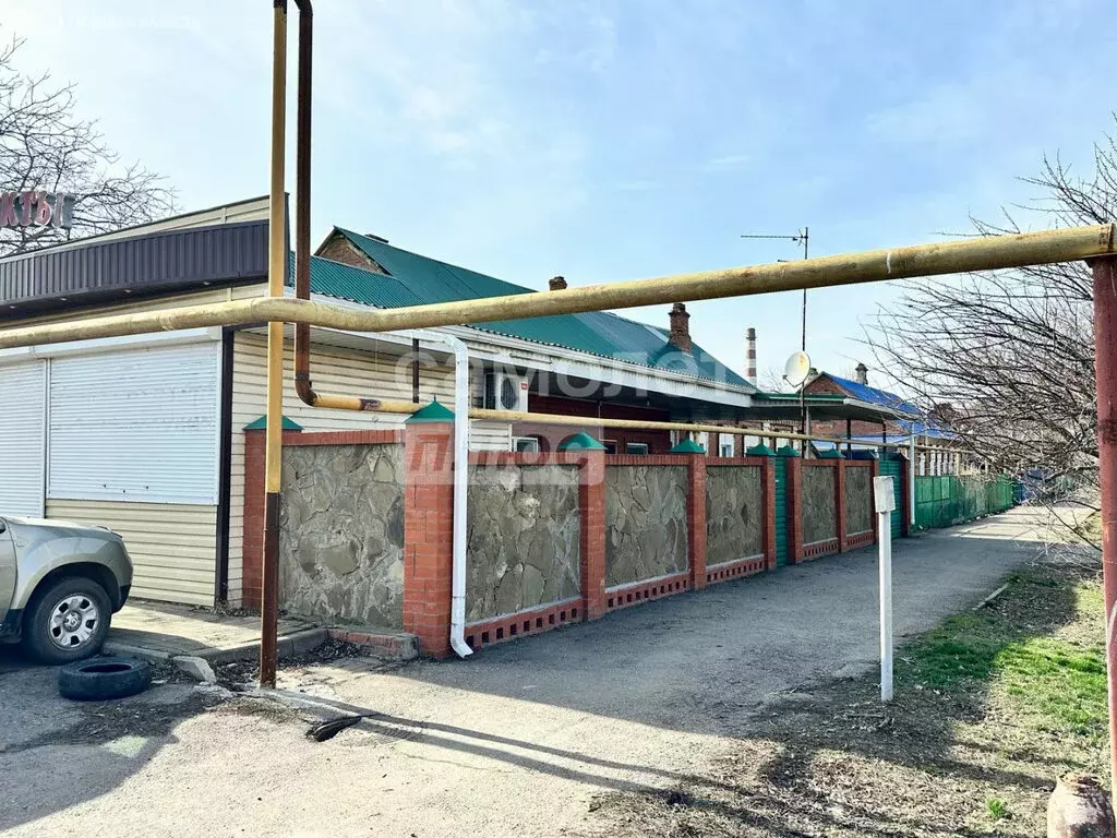 3-комнатная квартира: Тихорецк, улица Меньшикова, 103 (74.9 м) - Фото 1