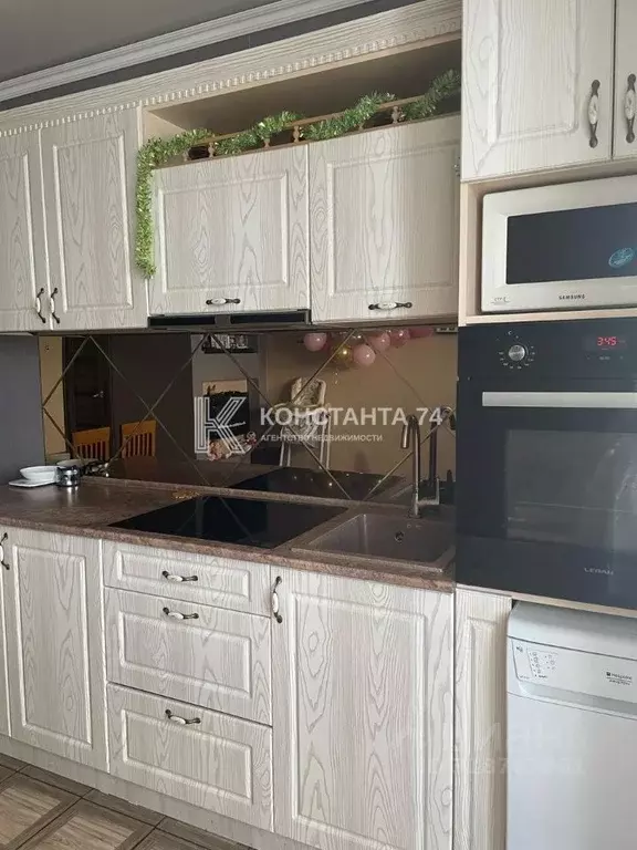 2-к кв. Челябинская область, Челябинск Звенигородская ул., 44 (61.0 м) - Фото 0