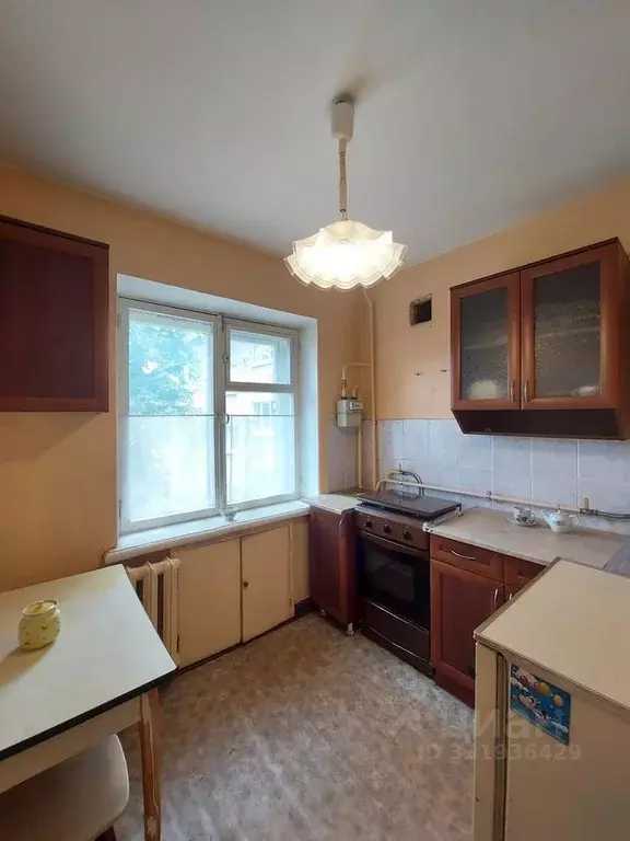 3-к кв. Псковская область, Псков ул. Красных Просвещенцев, 4 (56.2 м) - Фото 1