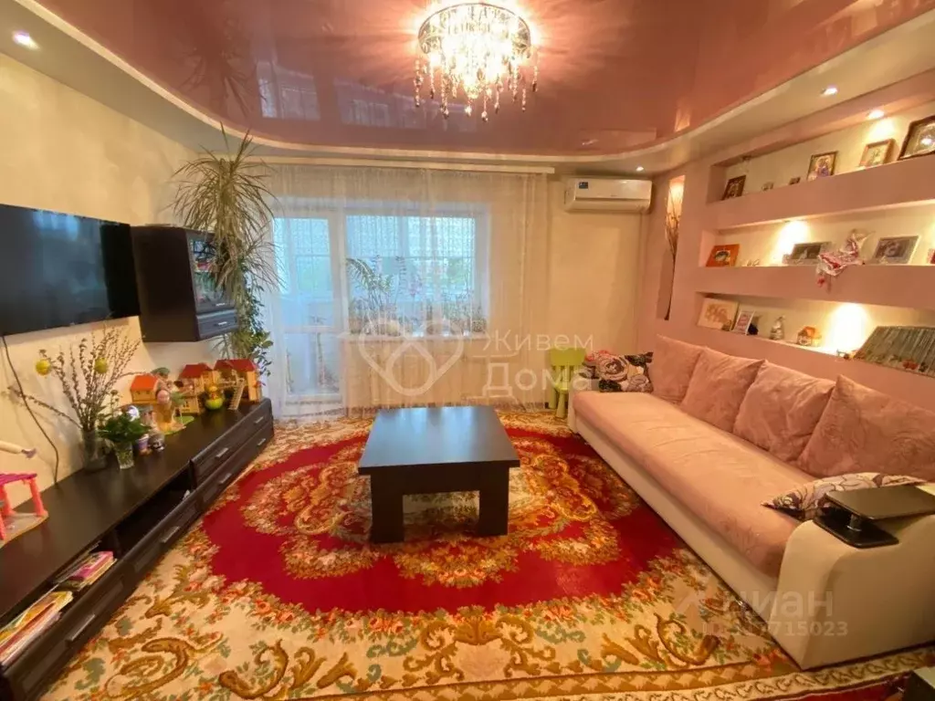 2-к кв. Волгоградская область, Волгоград ул. Балакирева, 2 (62.6 м) - Фото 0