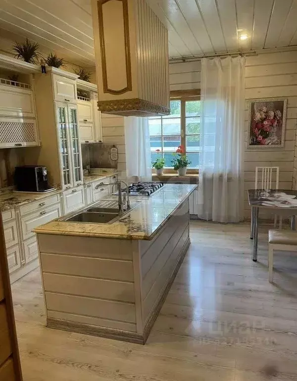 Участок в Ленинградская область, Лужский район, Серебрянское с/пос, ... - Фото 1