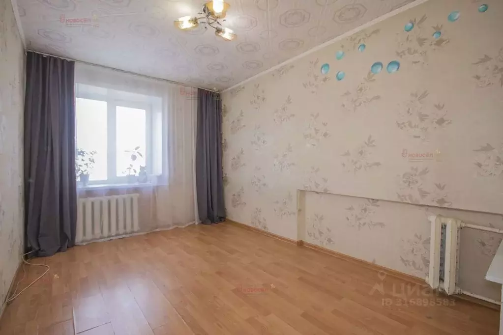 Комната Свердловская область, Екатеринбург ул. Мельникова, 3 (12.0 м) - Фото 1