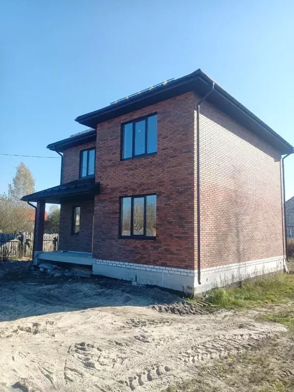 Дом в Брянская область, Брянск Одесская ул., 68 (150 м) - Фото 0