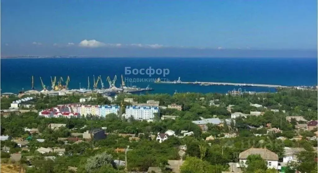 Таунхаус в Крым, Феодосия ул. Челнокова (100 м) - Фото 2