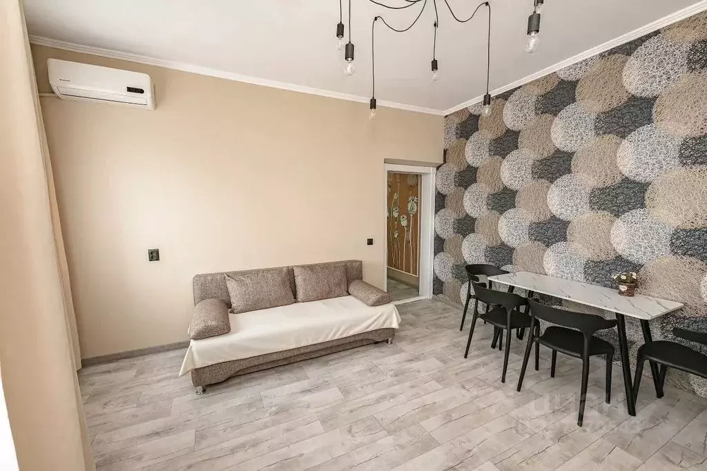 3-к кв. Приморский край, Владивосток ул. Адмирала Фокина, 19 (60.0 м) - Фото 1