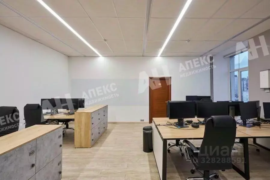 Помещение свободного назначения в Москва Лесная ул., 43 (150 м) - Фото 1