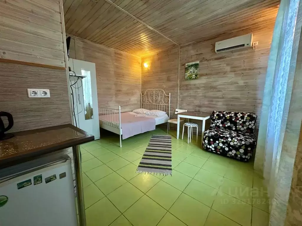 Дом в Краснодарский край, Темрюкский район, Голубицкое с/пос, ... - Фото 1