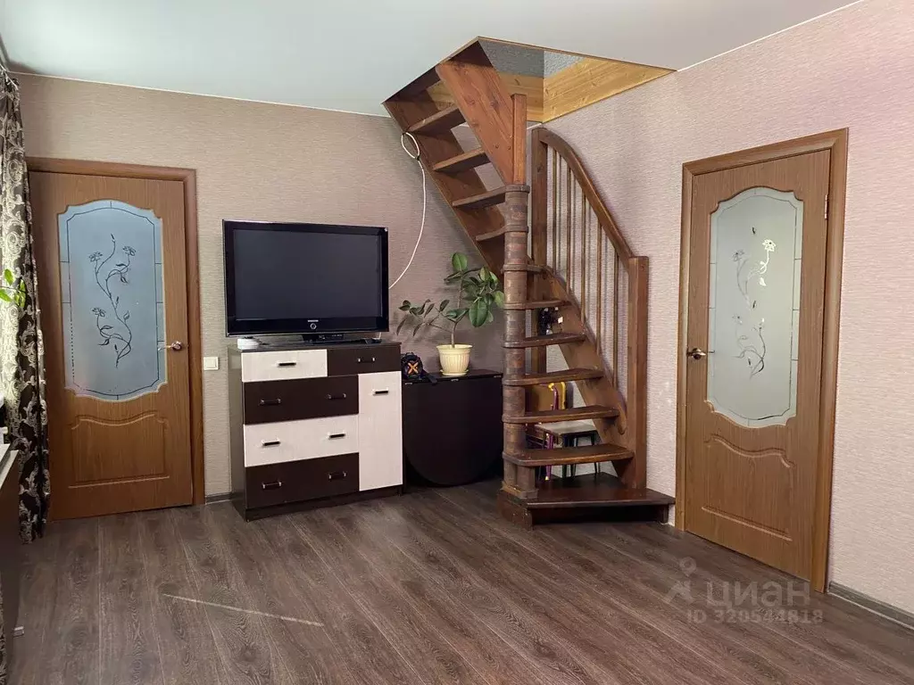 Дом в Саратовская область, Саратов Южная пл. (90 м) - Фото 1