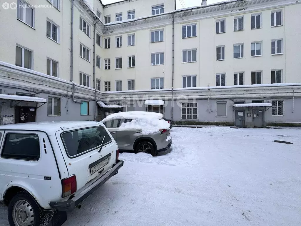 4-комнатная квартира: Невьянск, улица Ленина, 4 (101.9 м) - Фото 1