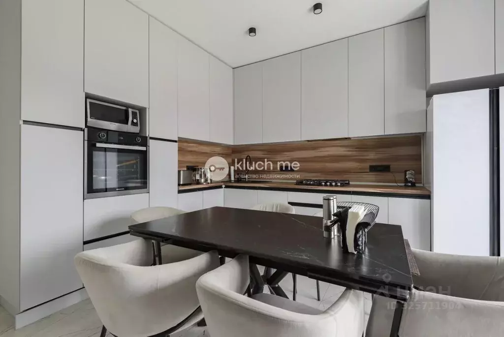 3-к кв. Татарстан, Казань ул. Генерала Ерина, 3 (86.4 м) - Фото 1