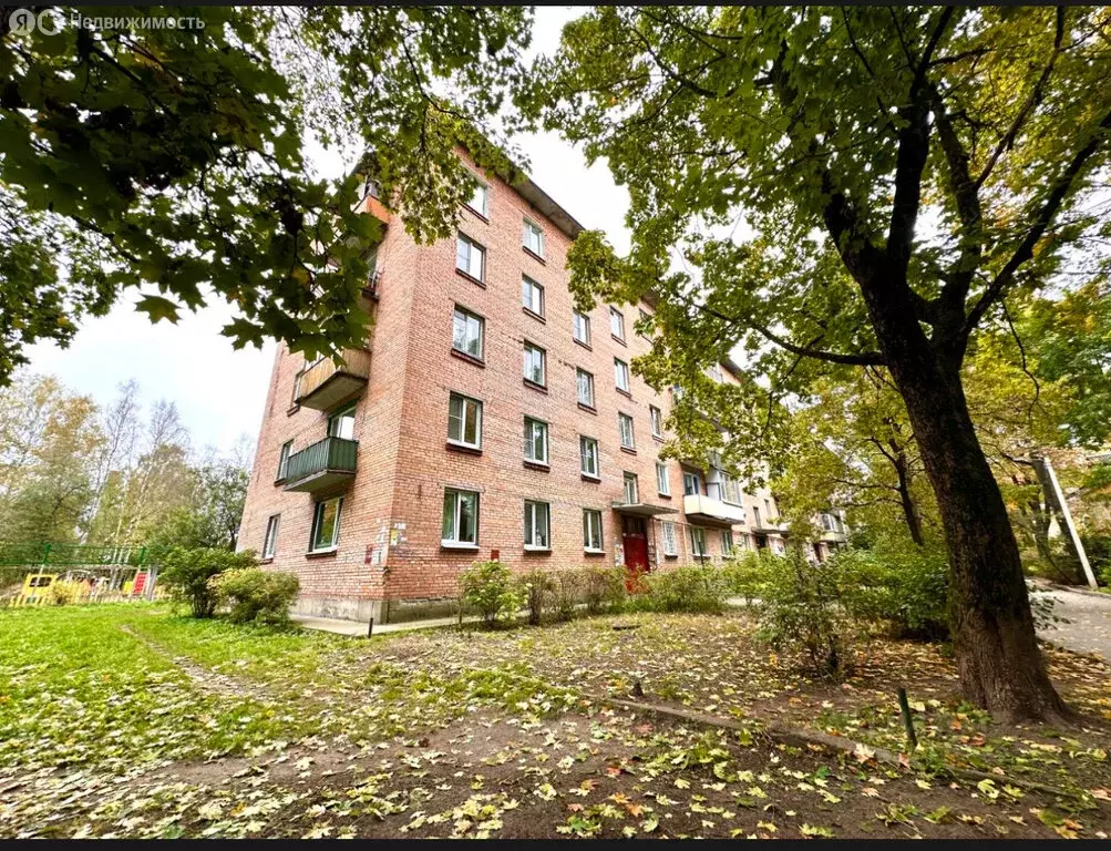 1-комнатная квартира: Гатчина, улица Володарского, 1 (29 м) - Фото 1