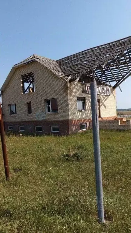Дом в Омская область, Любинский район, с. Новоархангелка Заречная ул. ... - Фото 0