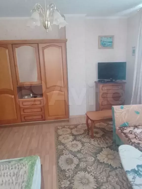 1-к. квартира, 42 м, 8/9 эт. - Фото 1