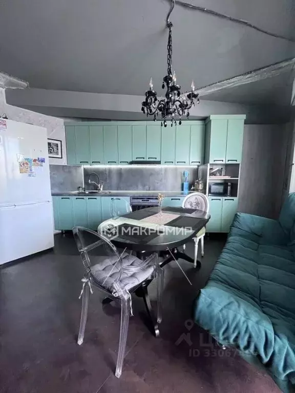3-к кв. Челябинская область, Челябинск ул. Барбюса, 18 (65.0 м) - Фото 1