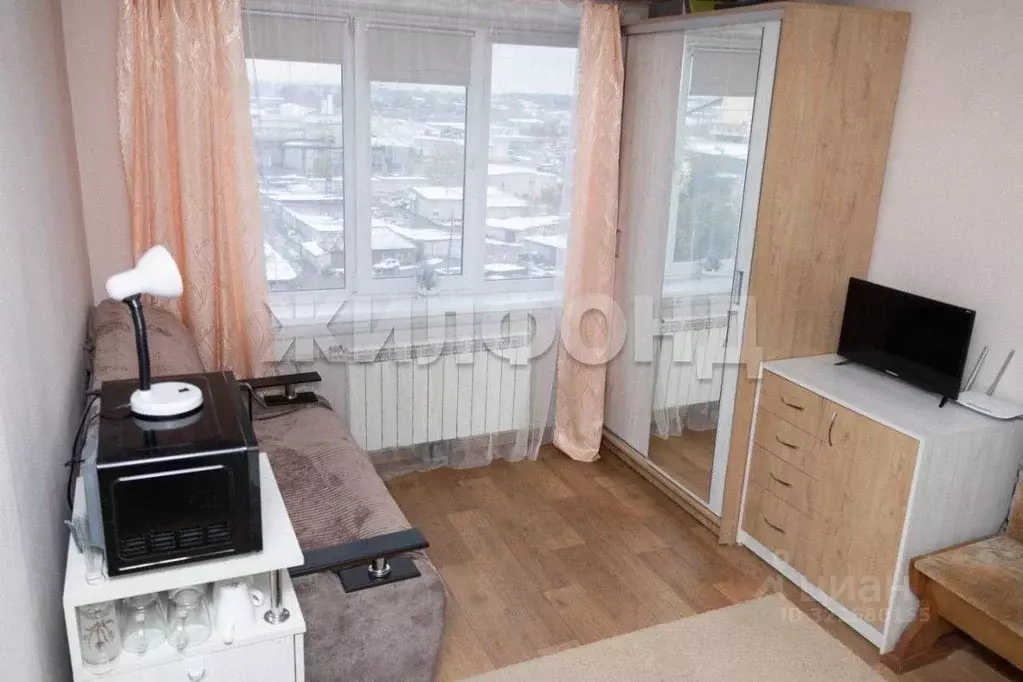 Комната Алтайский край, Барнаул ул. Весенняя, 6 (12.6 м) - Фото 1