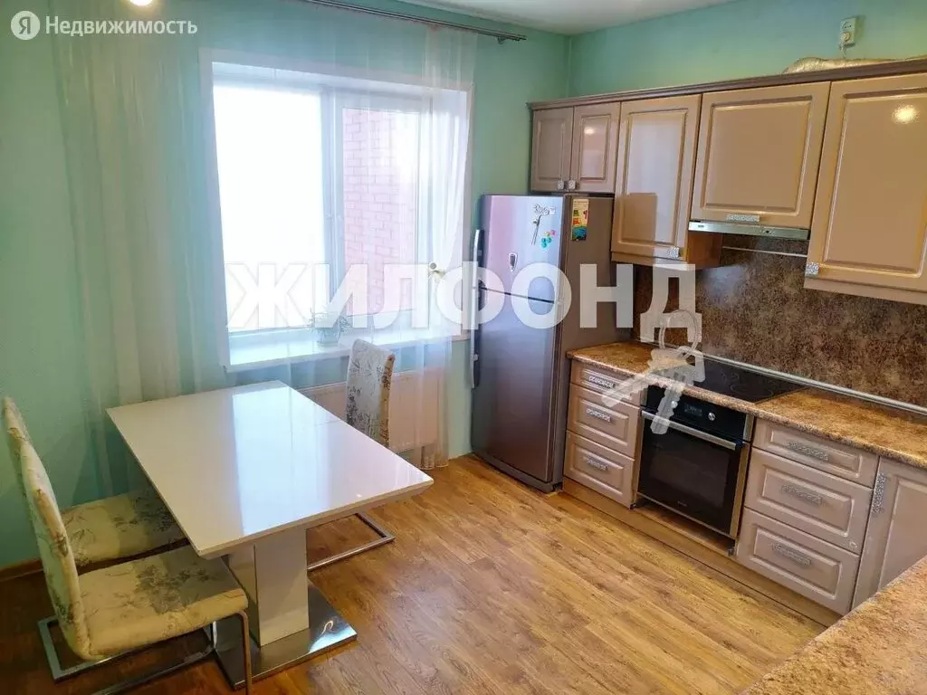 3-комнатная квартира: Новосибирск, Сухарная улица, 101 (84.6 м) - Фото 1