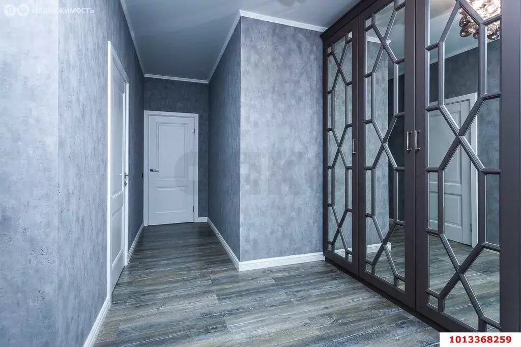 2-комнатная квартира: Краснодар, улица имени Симиренко, 71к3 (69 м) - Фото 1