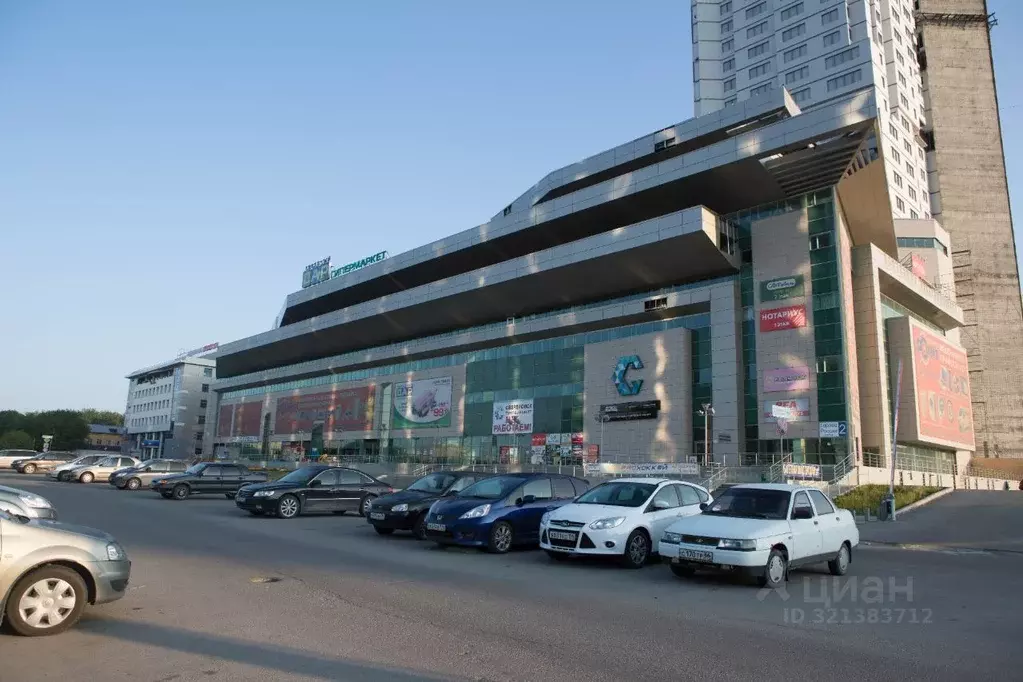 Торговая площадь в Свердловская область, Екатеринбург ул. Героев ... - Фото 0