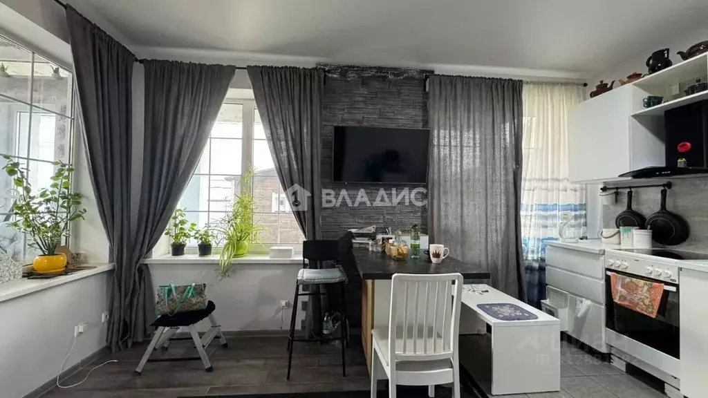 Дом в Краснодарский край, Новороссийск Краснознаменный пер., 94 (80 м) - Фото 1