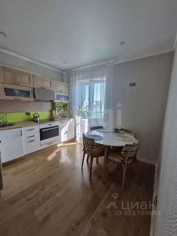 3-к кв. Калужская область, Калуга ул. Фомушина, 13 (80.0 м) - Фото 0