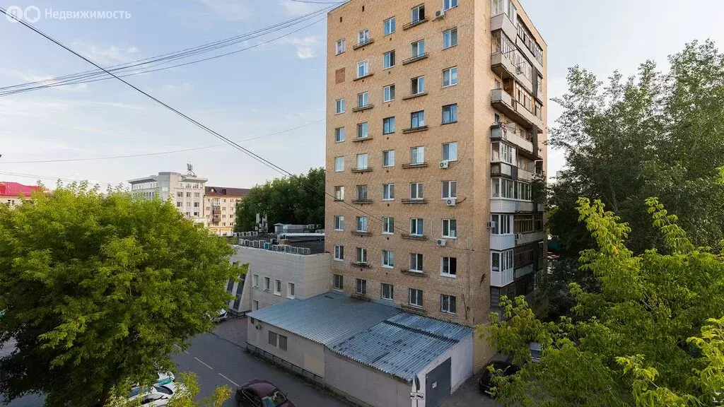 2-комнатная квартира: Тюмень, улица Мельникайте, 98 (45 м) - Фото 1