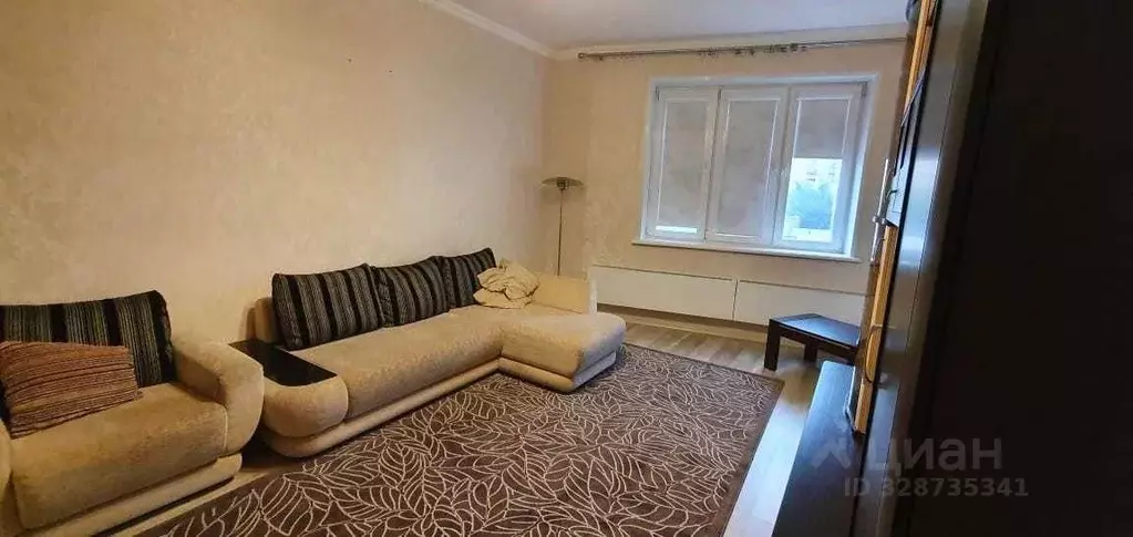 2-к кв. Белгородская область, Старый Оскол Степной мкр, 13 (80.0 м) - Фото 1