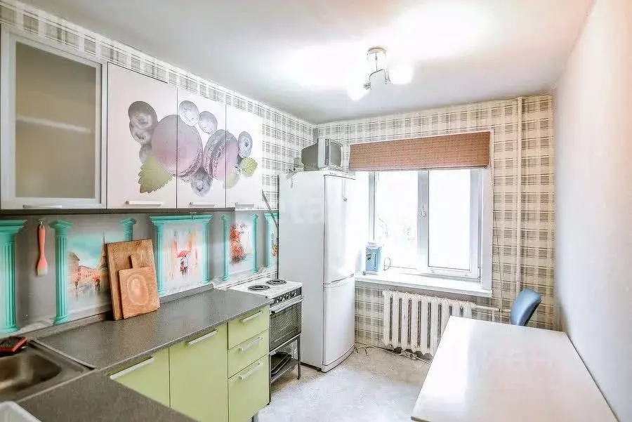 2-к кв. Сахалинская область, Южно-Сахалинск Амурская ул., 96 (43.0 м) - Фото 1