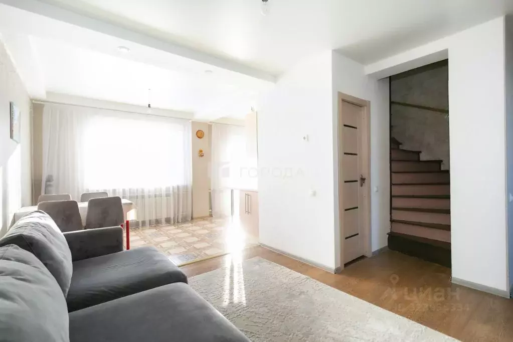 Таунхаус в Новосибирская область, Новосибирский район, с. Толмачево ... - Фото 1