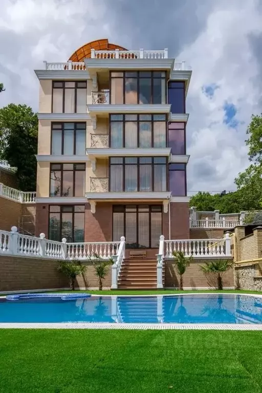 Дом в Крым, Ялта муниципальный округ, Восход пгт ул. Авроры (450 м) - Фото 1