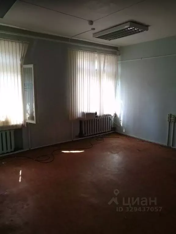 Помещение свободного назначения в Ленинградская область, Тихвин ул. ... - Фото 2