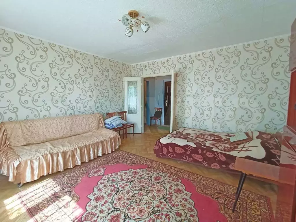 1-к. квартира, 40 м, 1/9 эт. - Фото 0