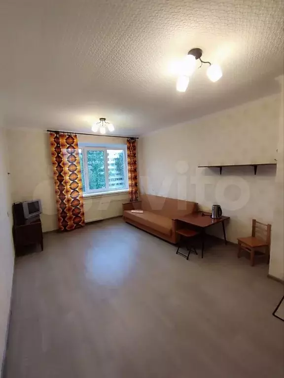 Комната 18 м в 8-к., 6/9 эт. - Фото 0