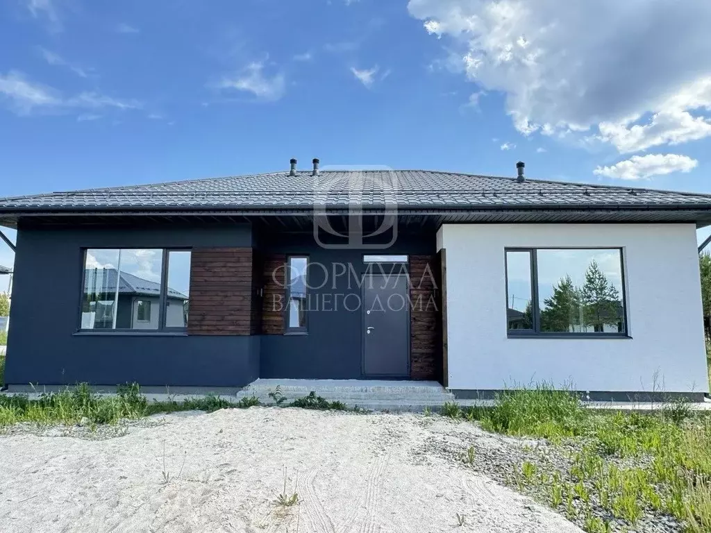 Дом в Свердловская область, Белоярский муниципальный округ, пос. ... - Фото 1