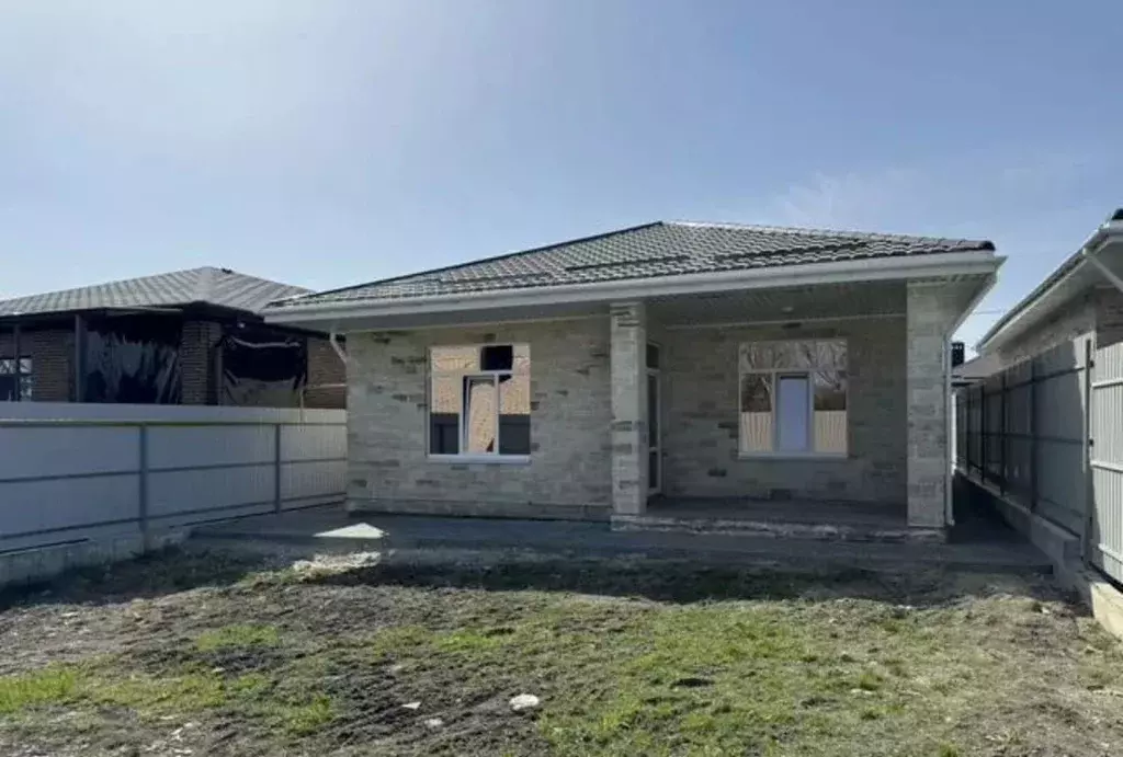 Дом в Ставропольский край, Шпаковский муниципальный округ, с. Татарка ... - Фото 2