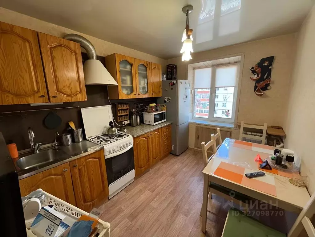 3-к кв. Владимирская область, Александров ул. Горького, 9 (63.5 м) - Фото 1