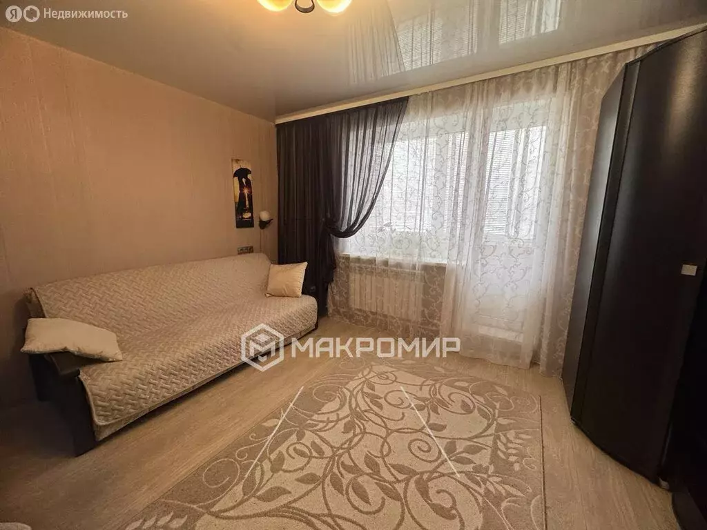 4-комнатная квартира: Пермь, улица Василия Каменского, 16 (73.9 м) - Фото 0
