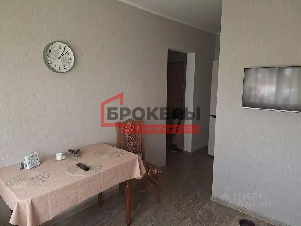 2-к кв. Севастополь просп. Октябрьской Революции, 56А (50.6 м) - Фото 2