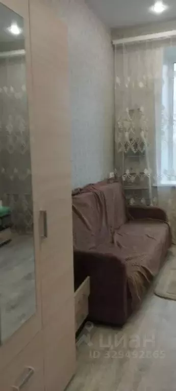 Комната Новосибирская область, Новосибирск ул. Никитина, 3 (17.1 м) - Фото 1
