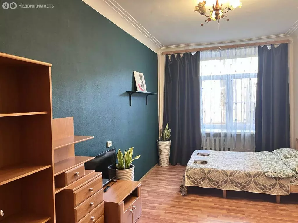 3-комнатная квартира: Санкт-Петербург, Тамбовская улица, 26Б (64.6 м) - Фото 0