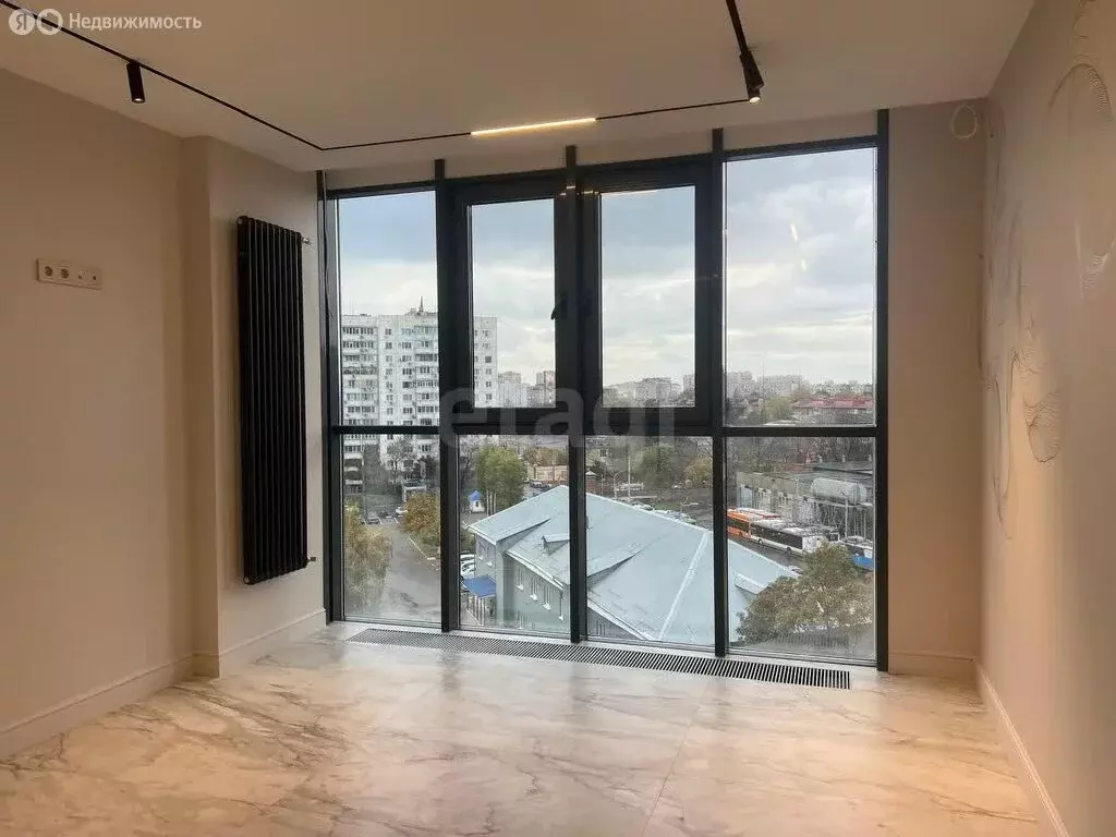 2-комнатная квартира: Краснодар, улица имени Дзержинского, 95 (75 м) - Фото 2