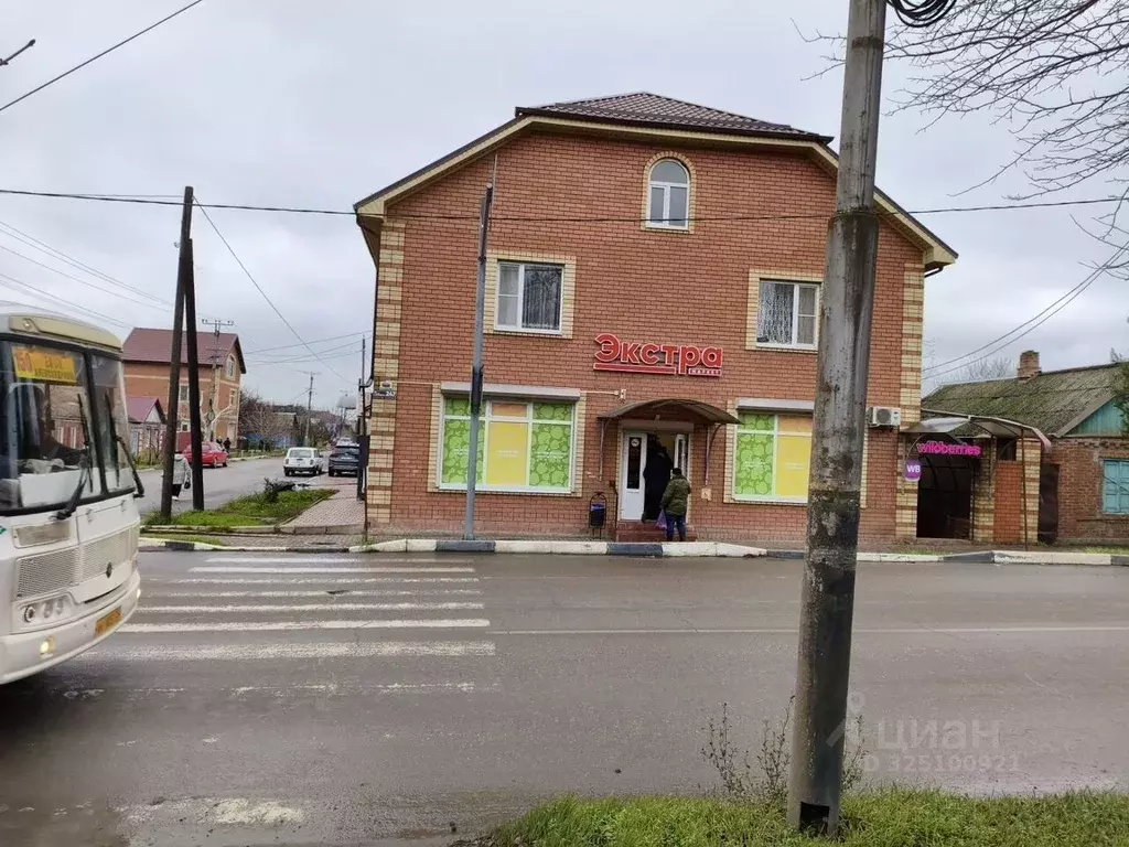 Помещение свободного назначения в Краснодарский край, Ейск ул. Карла ... - Фото 1