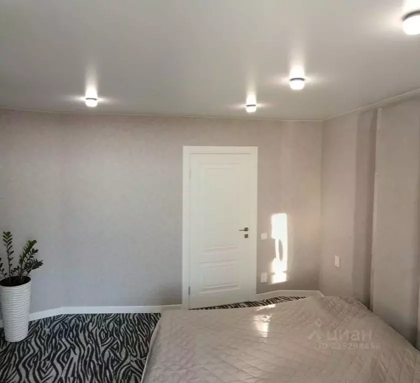 3-к кв. Пензенская область, Заречный Ахунская ул., 25 (79.0 м) - Фото 1