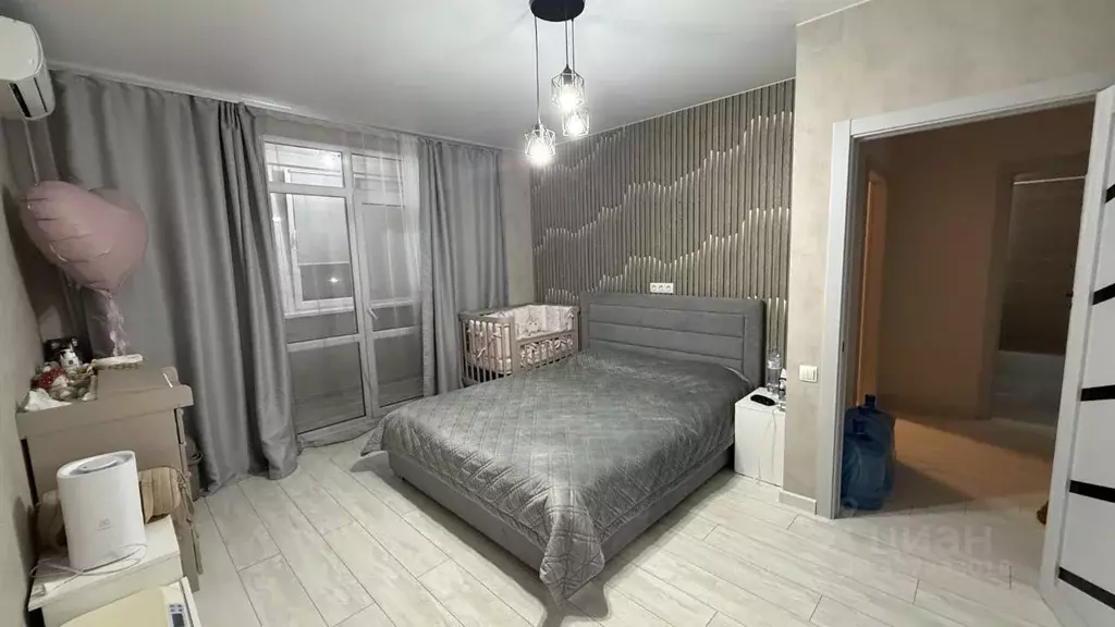 1-к кв. Крым, Симферопольский район, с. Мирное ул. Щедрая, 3 (46.0 м) - Фото 1