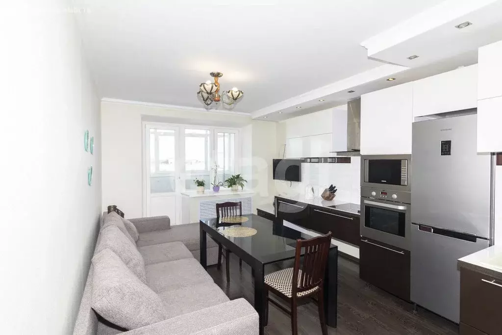 2-комнатная квартира: Тюмень, Широтная улица, 172 (85.1 м) - Фото 1