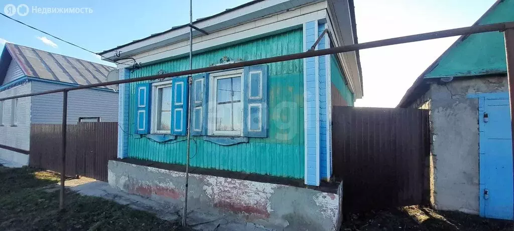 Дом в Балашовский район, рабочий посёлок Пинеровка, улица Луначарского ... - Фото 2